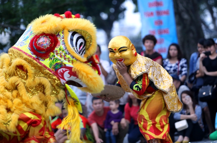 Mùa Lân sư rồng