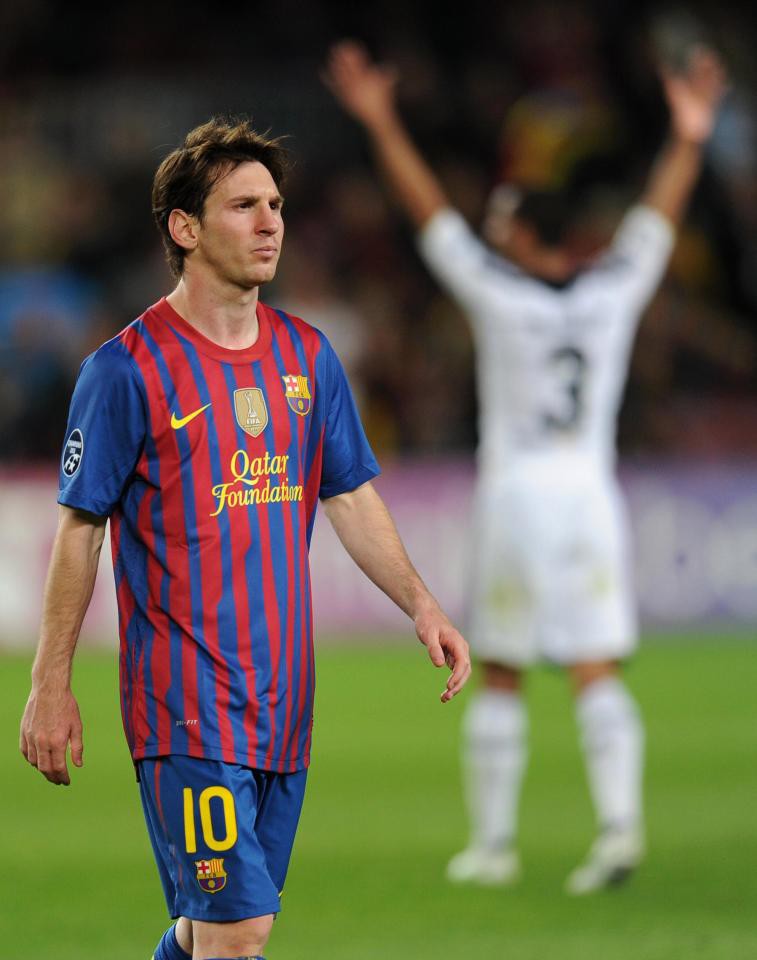 Messi chỉ ng&aacute;n mỗi Chelsea - Ảnh 1.