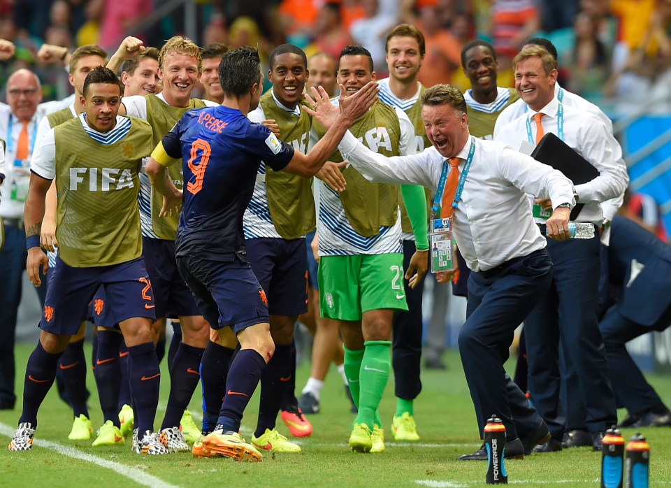 Sợ mất World Cup, Hà Lan "cầu cứu" Van Gaal