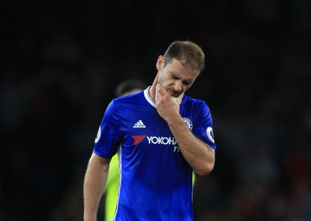 “Công thần” Ivanovic chính thức rời Chelsea