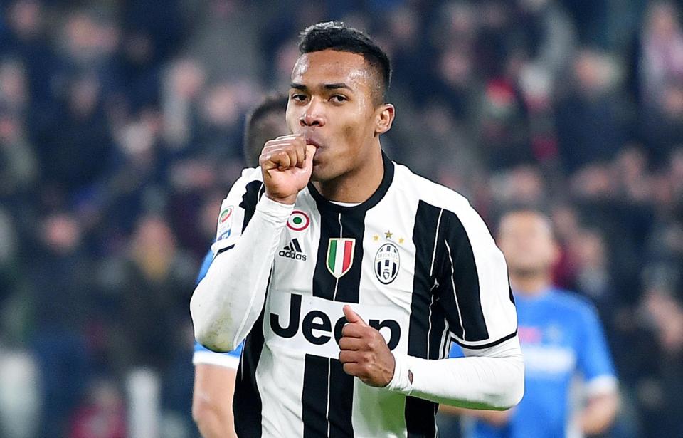 Chelsea sẵn s&agrave;ng chi 100 triệu bảng mua 2 hậu vệ Juventus - Ảnh 2.