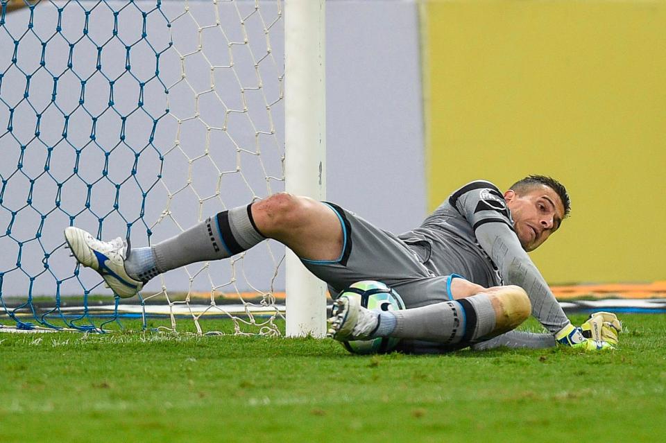 Pha cứu thua khó tin của thủ môn CLB Gremio