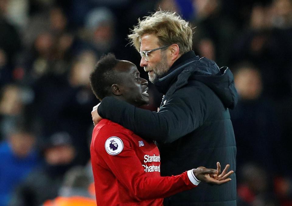 Dự bị suốt 89 phút, Mane nổi nóng với Klopp