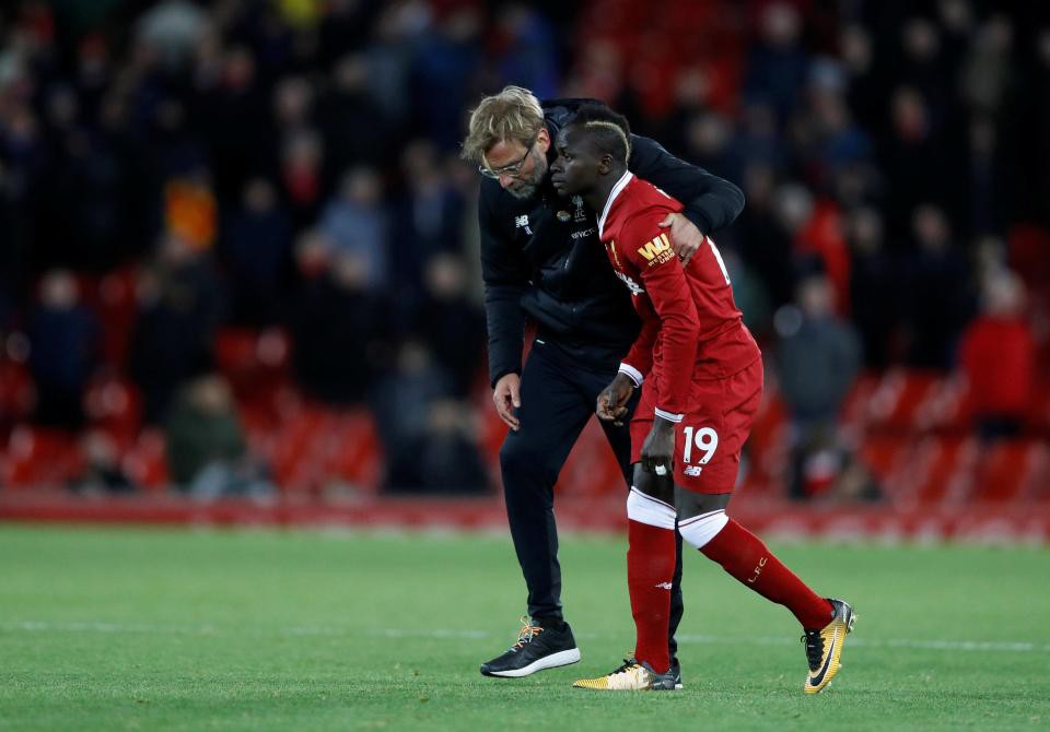 Dự bị suốt 89 phút, Mane nổi nóng với Klopp - Ảnh 2.