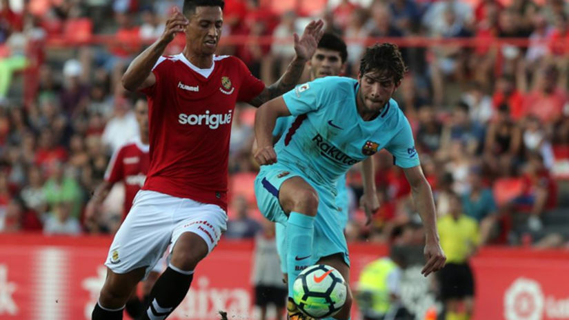Barcelona hòa bạc nhược, Man City thắng đậm