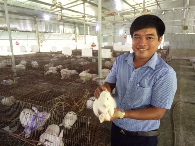 Ông chủ trang trại thỏ 8X