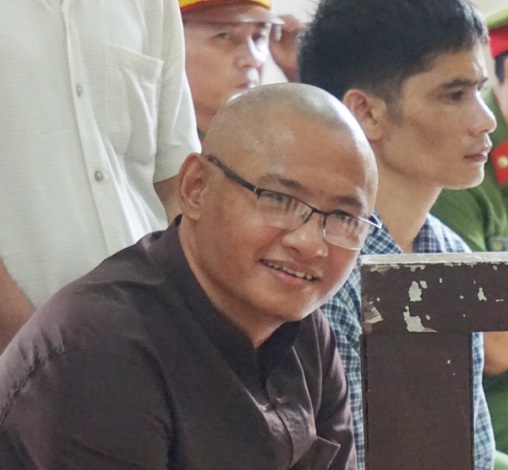 Thụ án giết người, "ông trùm" Tuấn Lay vẫn buôn 294 bánh heroin