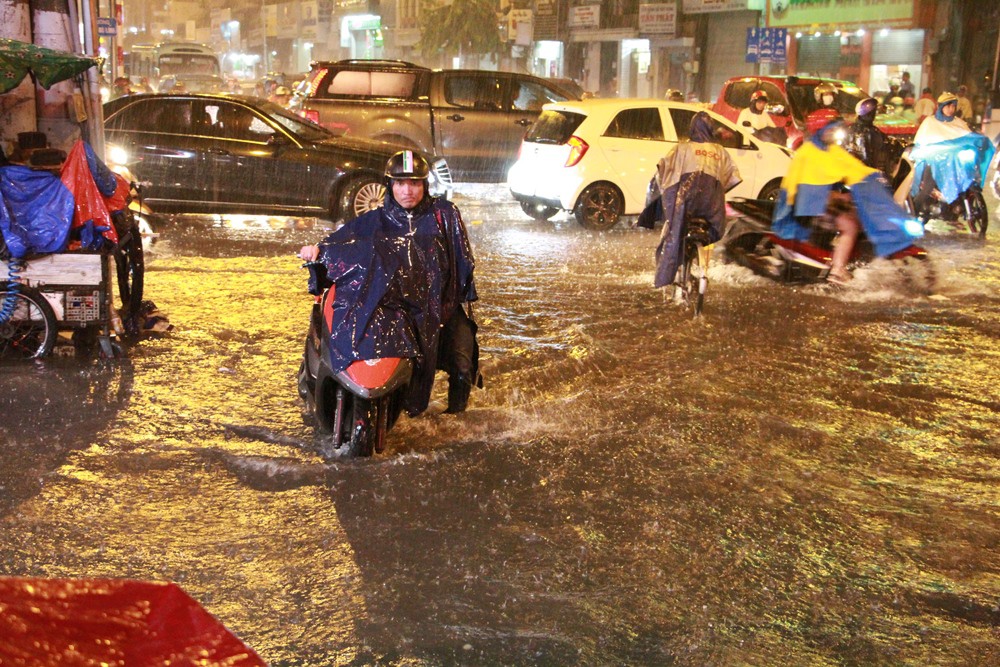 Chống ngập vẫn nan giải