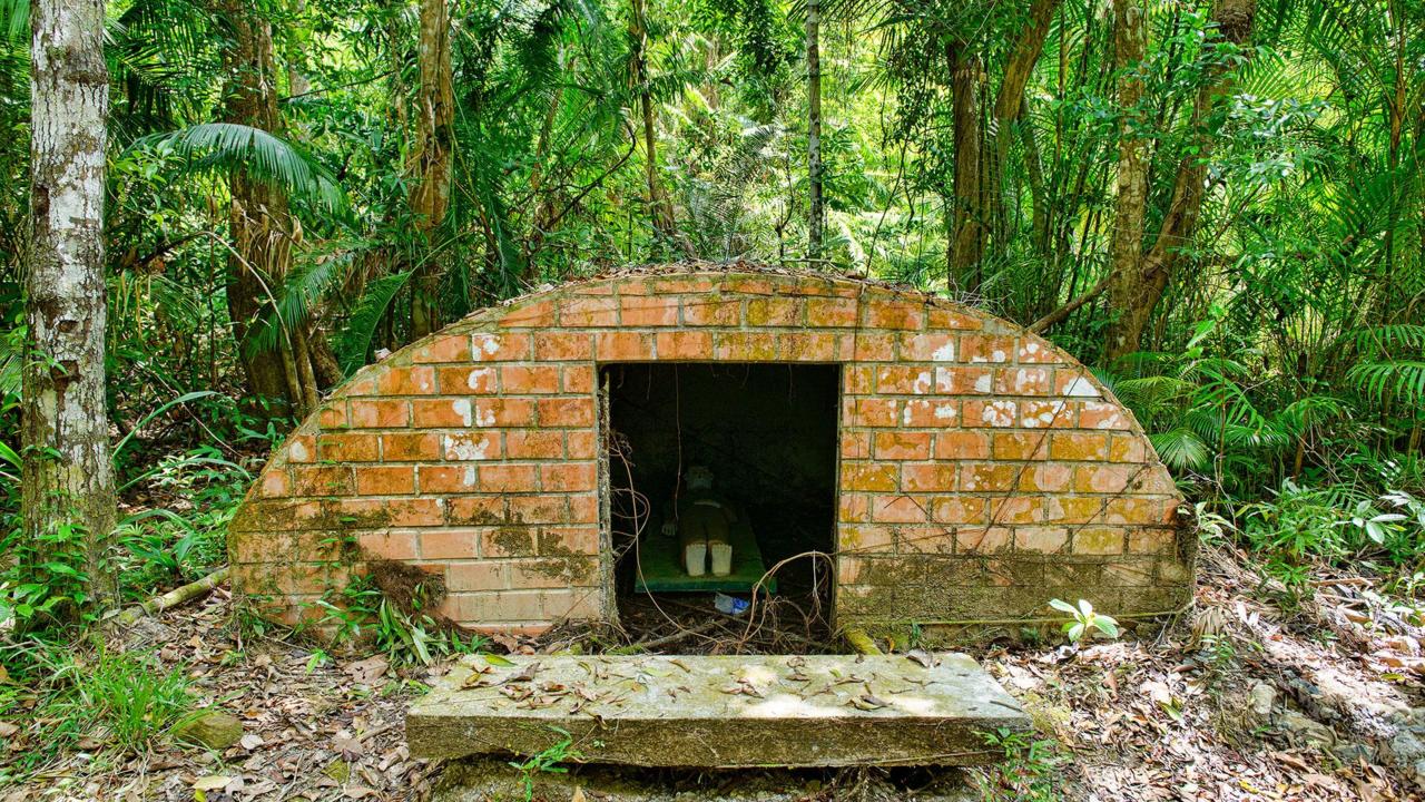 Thi&ecirc;n đường mang trong m&igrave;nh qu&aacute; khứ đen tối - Ảnh 3.