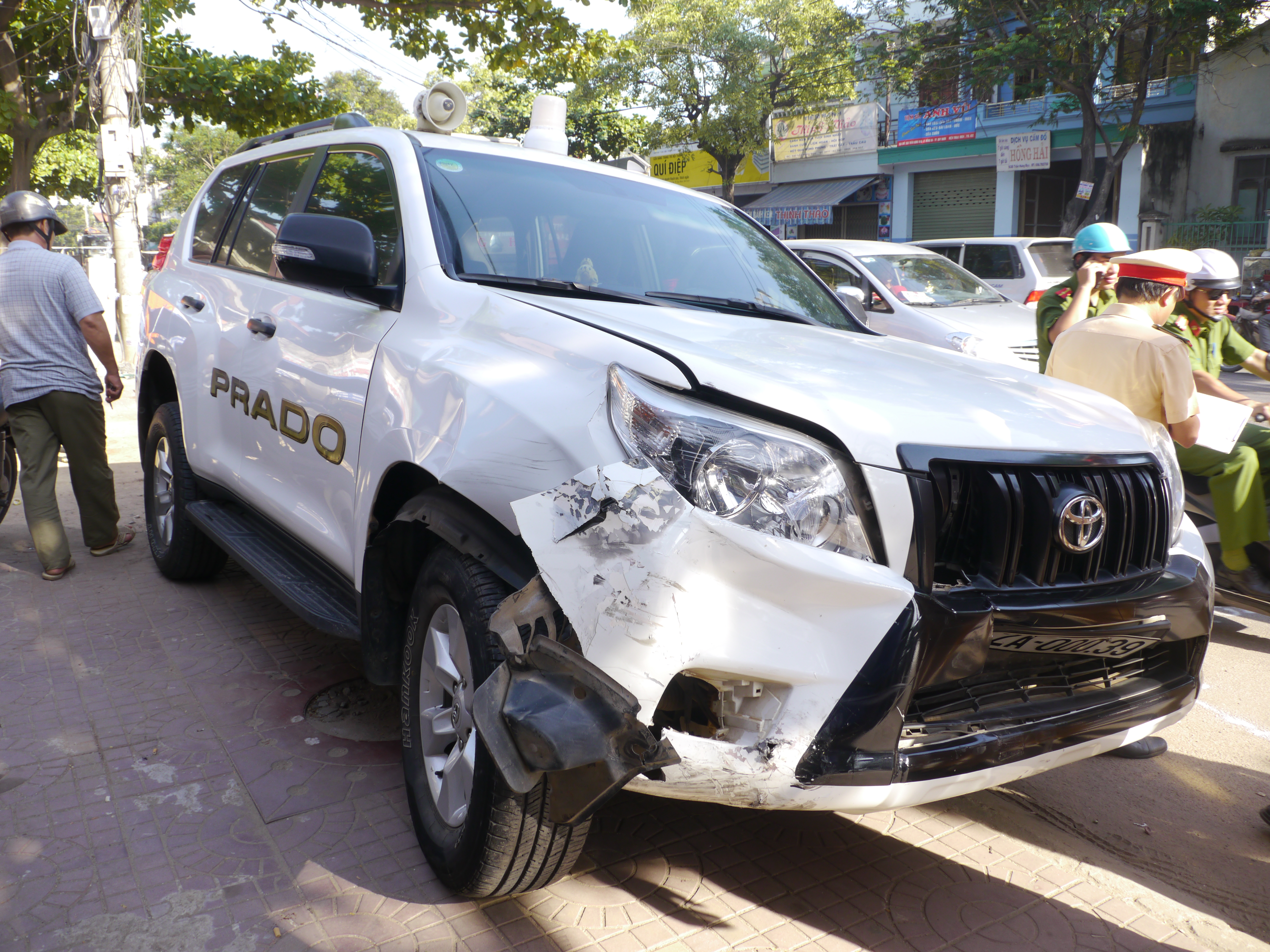 “Xe điên” đại náo phố biển Quy Nhơn, 6 người nhập viện