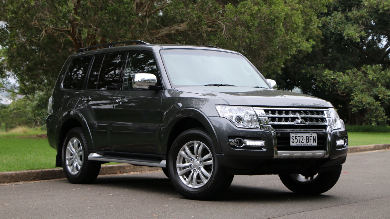 Cuộc chiến giảm gi&aacute;: Mitsubishi đ&atilde; giảm 214 triệu đồng - Ảnh 1.
