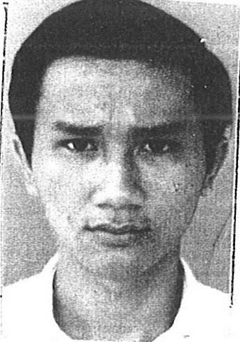 Sát thủ chân vòng kiềng, lưng cong