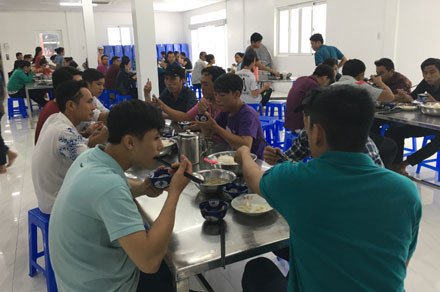 Sướng như công nhân Công ty Thuận Phong