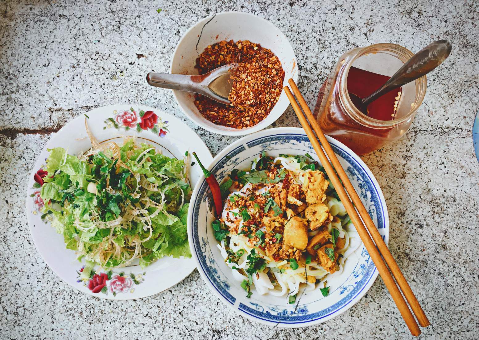 Tô mì gà đậm vị Quế Sơn vẫn còn giữ nguyên vẹn. Ảnh: VINH ĐẠT