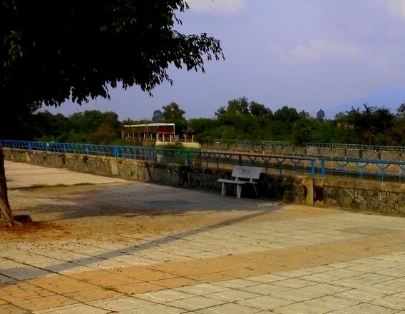 Hiện trường nơi xảy ra nổ s&uacute;ng.