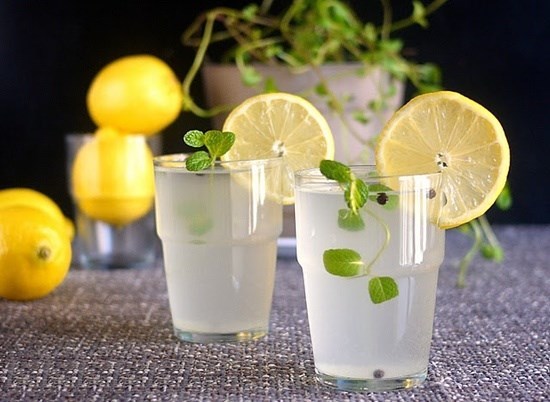 Cách giảm cân nhanh sau Tết bằng detox được nhiều người tin dùng