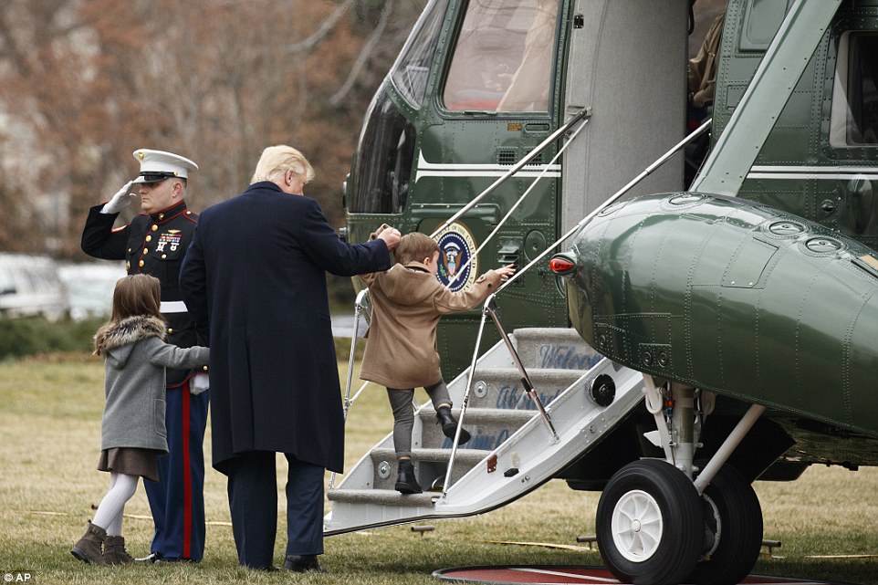 Ông McCain kêu gọi thế giới đừng hết niềm tin vào nước Mỹ của ông Trump