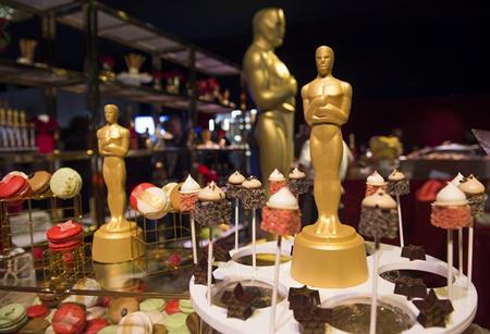 
Bàn ti&ecirc;̣c tại Oscar được chu&acirc;̉n bị đặc bi&ecirc;̣t c&ocirc;ng phu
