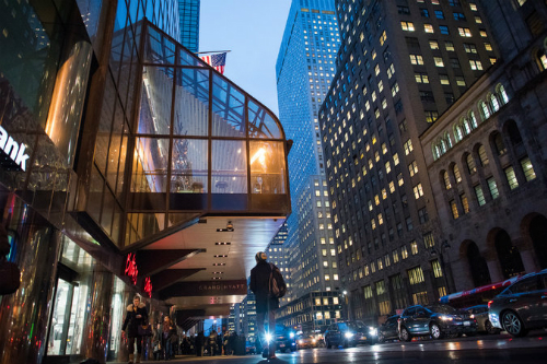 Nhà hàng của khách sạn Grand Hyatt New York. Ảnh: NYTimes