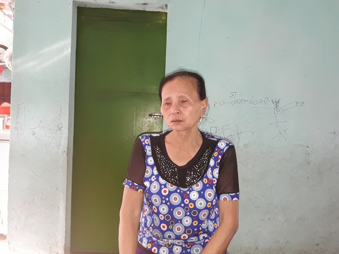 
B&agrave; Huệ rơi nước mắt khi nhắc đến người con trai gặp nạn nơi xứ người

