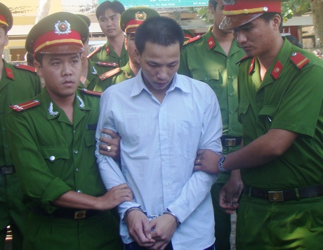 
Trong phút nóng gi&acirc;̣n, Huỳnh Nh&acirc;̣t Trường đoạt mạng người anh say xỉn, bất hiếu. Ảnh TL
