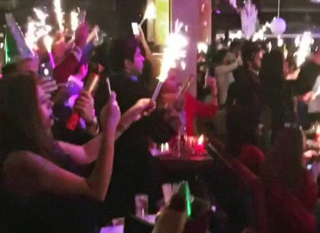 Hình ảnh bên trong hộp đêm Reina ở quận Ortakoy trước vụ tấn công Ảnh: DAILY MAIL