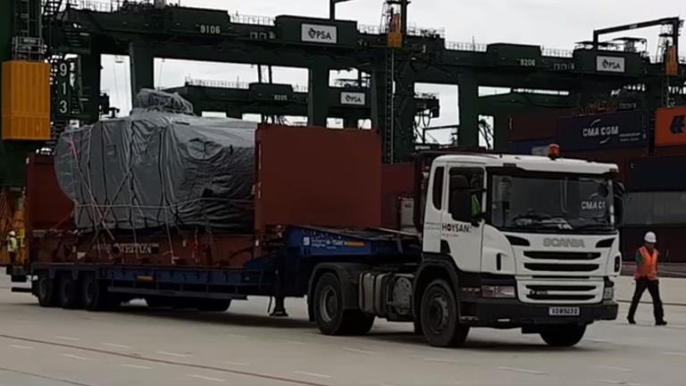 Hồng Kông trao trả 9 xe bọc thép cho Singapore