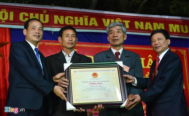 
Với n&eacute;t văn ho&aacute; phồn thực tồn tại qua h&agrave;ng ngh&igrave;n năm thể hiện qua phần lễ mật, tối qua, lễ hội Tr&ograve; Tr&aacute;m đ&atilde; được Bộ Văn ho&aacute;, Thể thao v&agrave; Du lịch đưa v&agrave;o danh mục Di sản văn ho&aacute; Phi vật thể quốc gia
