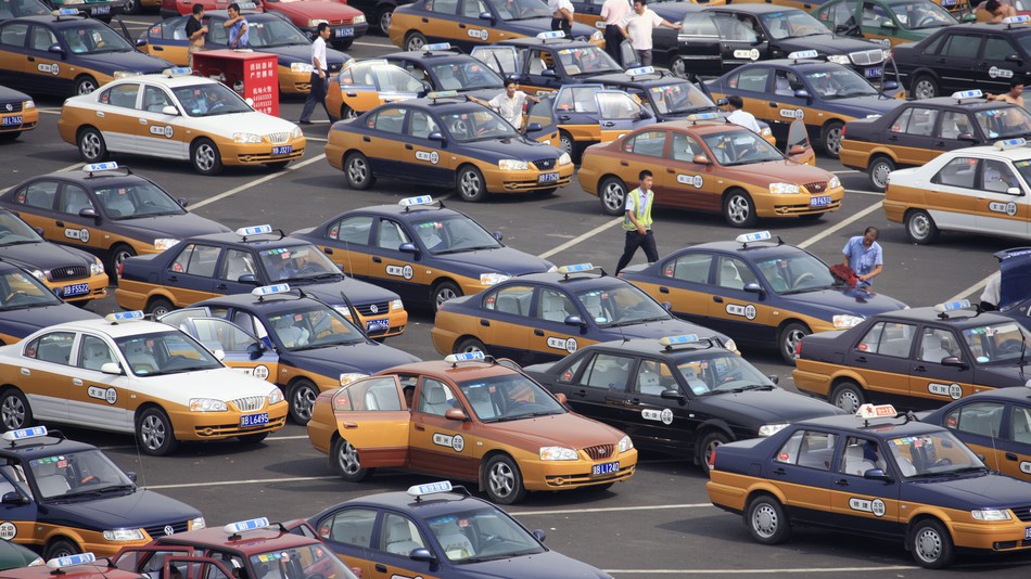 Bắc Kinh muốn thay hết taxi chạy xăng bằng xe điện