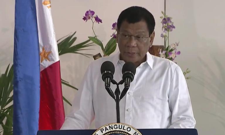Ông Duterte: Philippines không thể ngăn chặn Trung Quốc