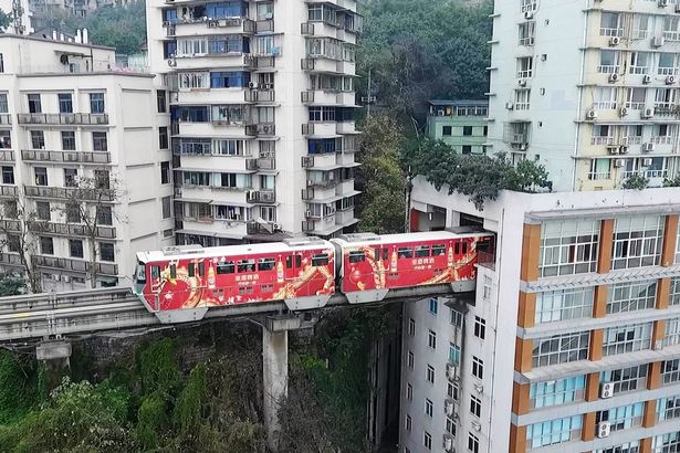 
Nh&agrave; ga xe lửa nằm ở tầng 6-8 t&ograve;a nh&agrave;. Ảnh: VISUAL CHINA GROUP
