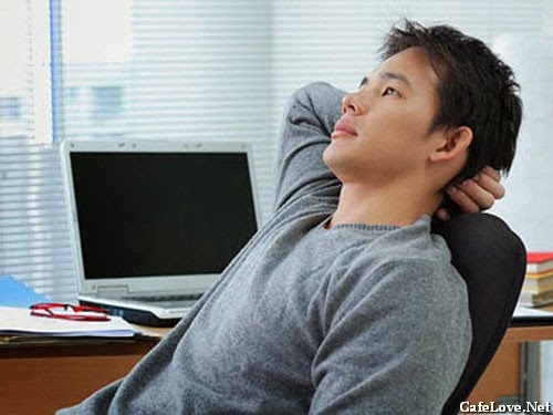Bạn gái dọa tự tử nếu tôi chia tay