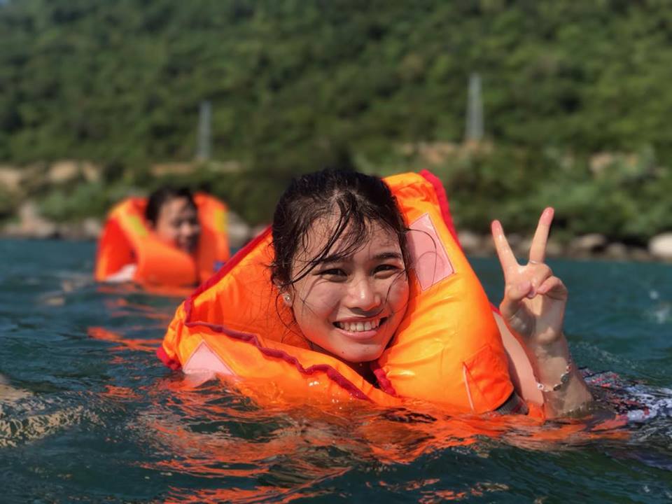 
Trải nghiệm ngắm san h&ocirc; tuyệt vời tại rạn san h&ocirc; qu&yacute; hiếm tại biển C&ugrave; Lao Ch&agrave;m
