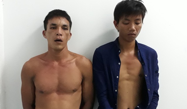 Bị truy đuổi, cướp rút súng sẵn sàng bắn công an