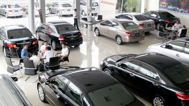 Thị trường ô tô "hồi hộp" chờ quy định mới
