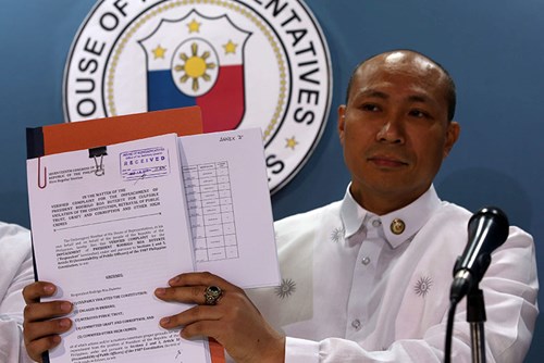 Yêu cầu luận tội Tổng thống Duterte “chết yểu”