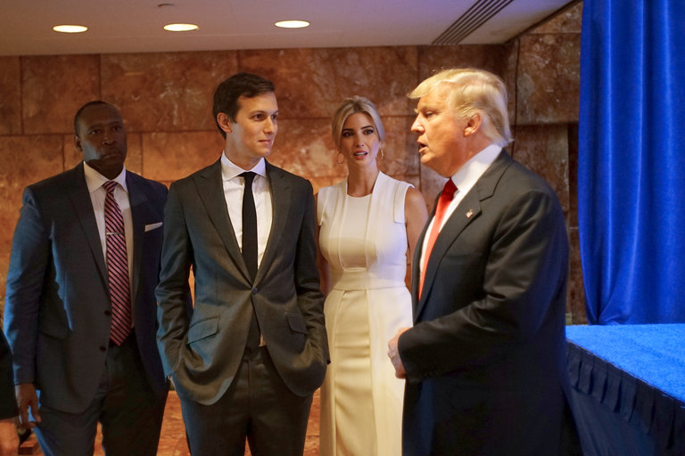 Rể quý của ông Trump vào tầm ngắm FBI?