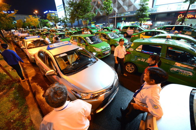 &ldquo;Đại chiến&rdquo; taxi đ&atilde; l&ecirc;n đến đỉnh điểm - Ảnh 1.
