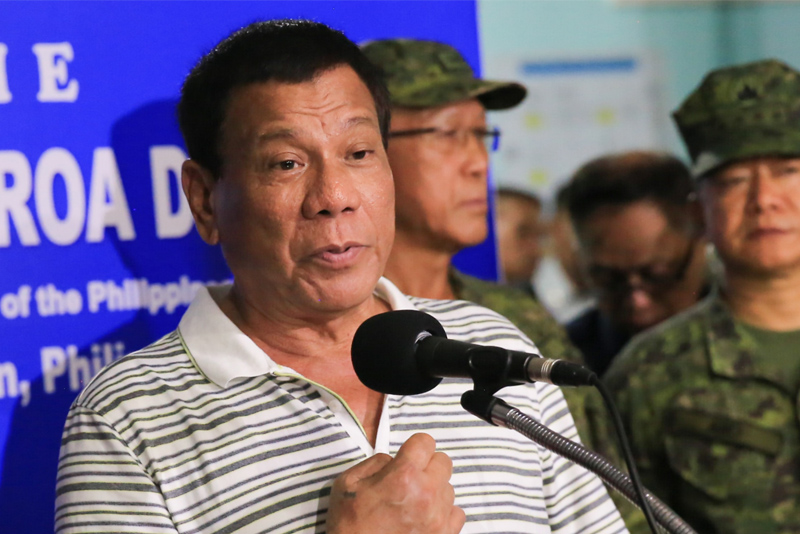 Ông Duterte: Tiêu diệt phiến quân "ngay cả khi chúng giết con tin"