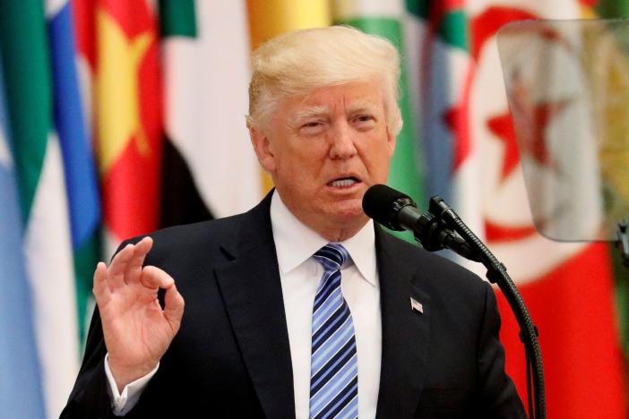 Tổng thống Donald Trump ủng hộ cô lập Qatar