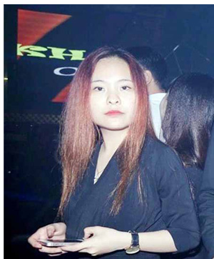 Chiêu trò của cô nhân viên quán bar xinh đẹp