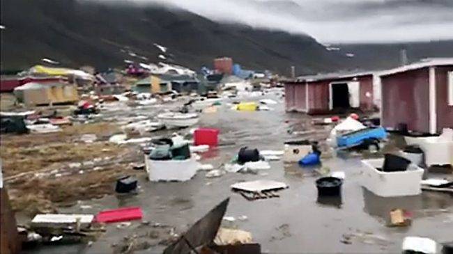 Động đất, sóng thần bất thường càn quét Greenland