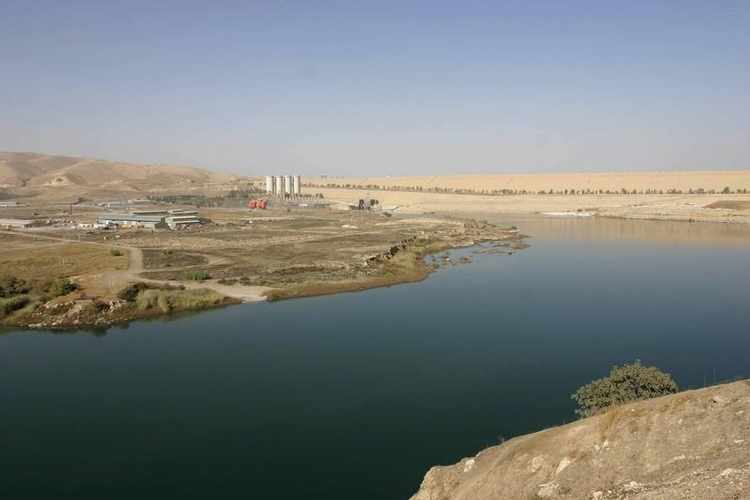 Thất thủ ở Mosul, các tay súng IS đồng loạt nhảy sông
