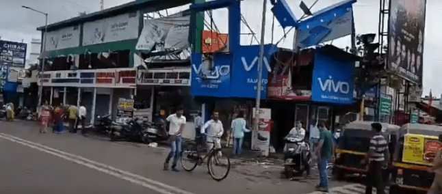 Hiệu trưởng Ấn Độ kêu gọi tẩy chay hàng Trung Quốc - Ảnh 2.