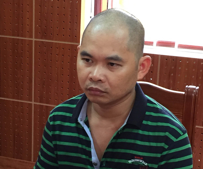 "Yêu râu xanh" chuyên nhìn lén qua khe cửa, đột nhập vào hiếp dâm