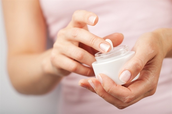 C&aacute;ch điều trị mụn trứng c&aacute; ở lưng v&ocirc; c&ugrave;ng hiệu quả - Ảnh 2.