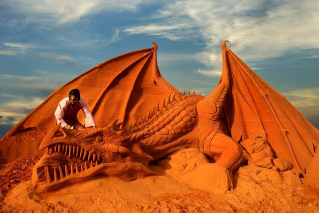 Phan Thiết c&oacute; C&ocirc;ng vi&ecirc;n tượng c&aacute;t đầu ti&ecirc;n tr&ecirc;n thế giới - Ảnh 2.