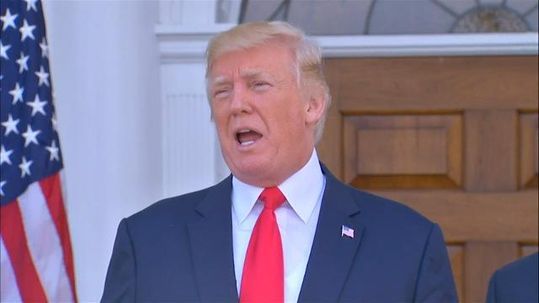 Ông Donald Trump lên tiếng sau đe dọa "đánh Guam" của Triều Tiên