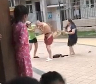 Vợ và bồ bắt tay "tẩn" người đàn ông phụ bạc