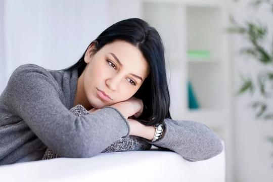 Chồng sắp cưới hủy h&ocirc;n v&igrave; ghen với người cũ - Ảnh 1.